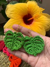 Load image into Gallery viewer, Crocheted monstera earrings