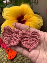Load image into Gallery viewer, Crocheted monstera earrings