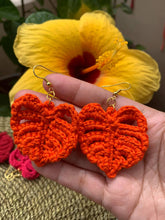 Load image into Gallery viewer, Crocheted monstera earrings