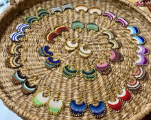 Load image into Gallery viewer, Beaded macrame earrings