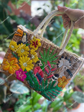 Load image into Gallery viewer, Embroidered seagrass bags