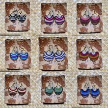 Load image into Gallery viewer, Beaded macrame earrings