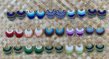 Load image into Gallery viewer, Beaded macrame earrings