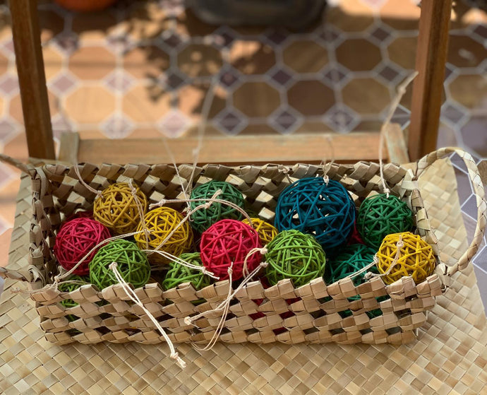 Rattan balls in assorted colors...