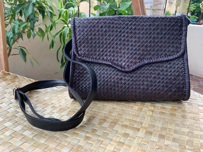 Handwoven pandan sling bags #slingbag...