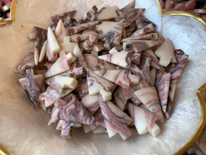 New stocks of shell beads...