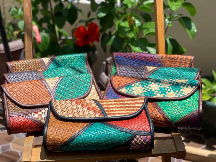 Handwoven pandan clutches #handbagsupplier #clutches...