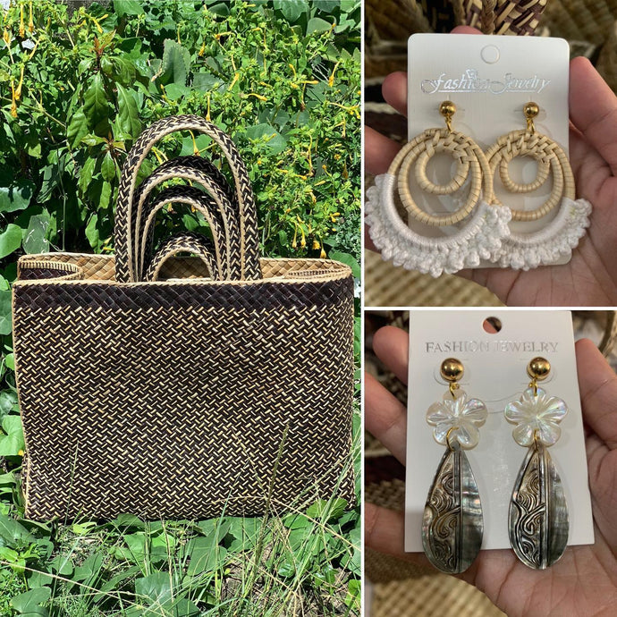 Set of 4 bayong bags,...