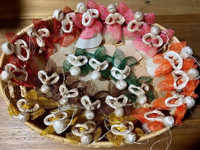 4” abaca flying angels 🎄👼...