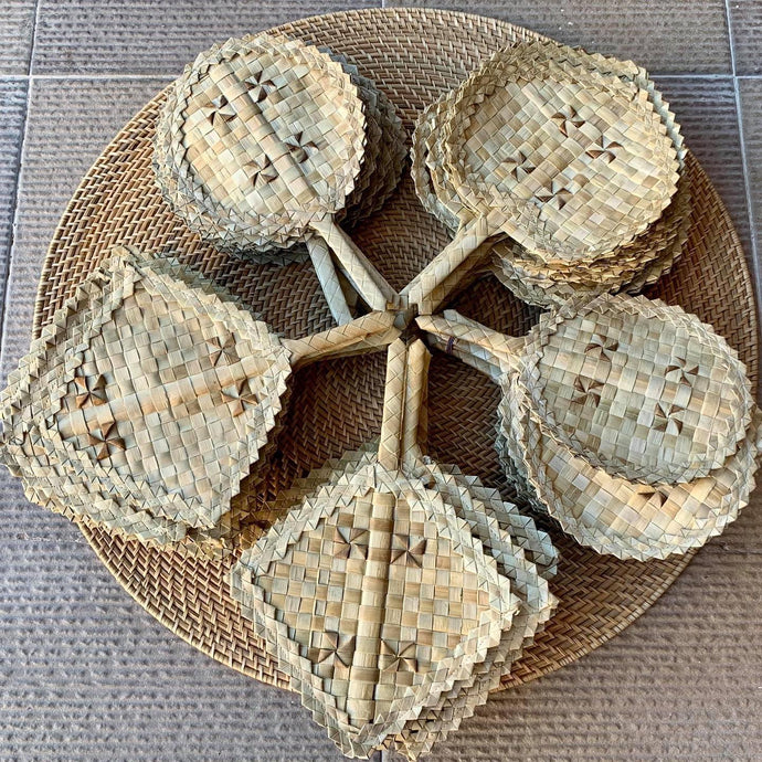 Pandan fans #handwovenfans #pandanfans #claireshandicrafts...