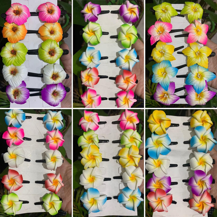 Rubberized flower design hair clips...