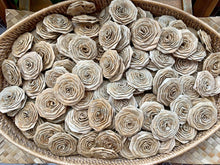 Load image into Gallery viewer, Handwoven pandan flowers
