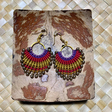 Load image into Gallery viewer, Beaded macrame earrings
