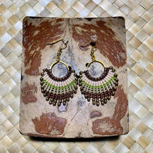 Load image into Gallery viewer, Beaded macrame earrings
