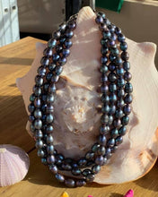 Load image into Gallery viewer, Freshwater pearl necklaces

