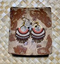 Load image into Gallery viewer, Beaded macrame earrings

