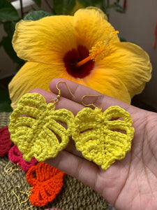 Crocheted monstera earrings
