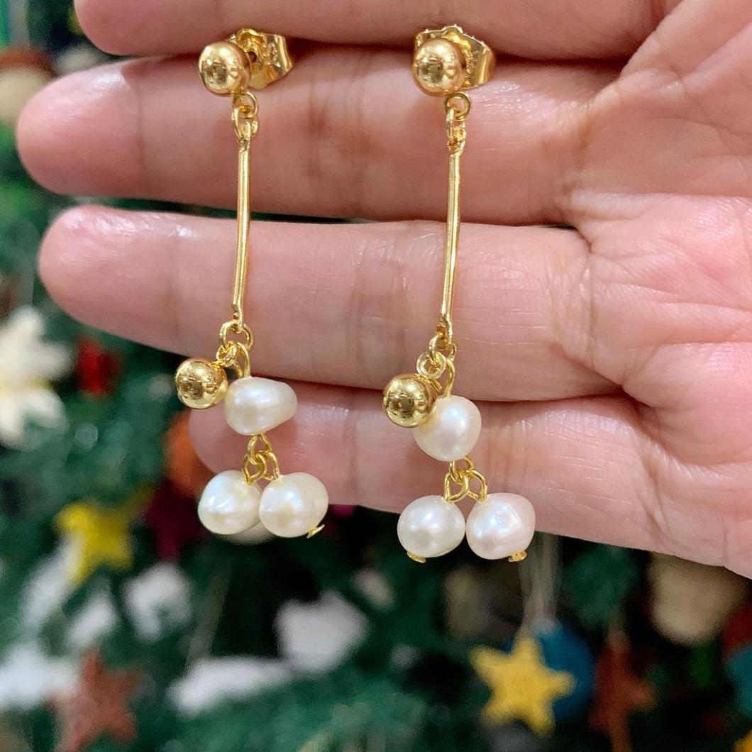 Fresh water pearl drop earrings