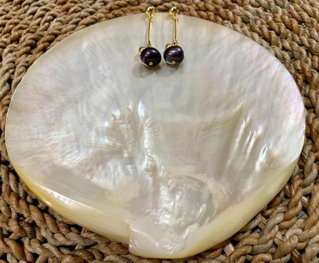 Tahiti fresh water pearl drop earrings