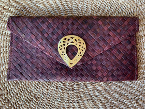 Handwoven envelope pandan wallets with callar mother of pearl charm