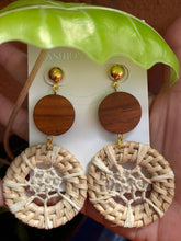 Load image into Gallery viewer, Rattan earrings with wooden beads
