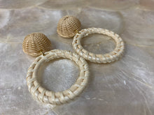 Load image into Gallery viewer, Rattan earrings
