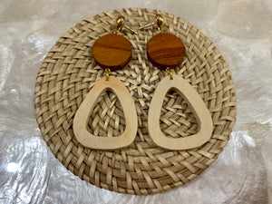 Rattan earrings with shells and wooden beads