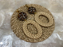 Load image into Gallery viewer, Rattan earrings with shell beads

