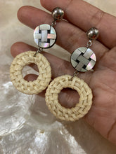 Load image into Gallery viewer, Rattan earrings with shell beads
