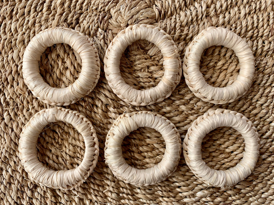 Round raffia pieces (4.5cm)