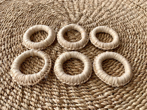 Round raffia pieces (4.5cm)