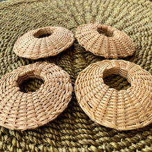 Load image into Gallery viewer, Rattan pieces (7cm)
