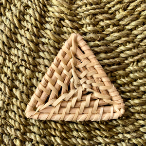Triangle rattan pieces (4.5cm)