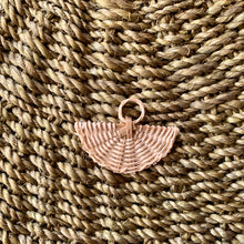 Load image into Gallery viewer, Fan rattan pieces (2.5cm x 3.5cm)
