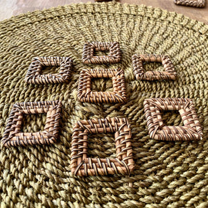 Square rattan pieces (4cm)
