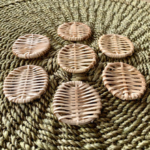 Load image into Gallery viewer, Rattan pieces (4cm)

