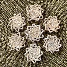 Load image into Gallery viewer, Rattan sunflower pieces (5cm)
