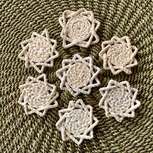 Rattan sunflower pieces (5cm)