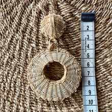 Load image into Gallery viewer, Rattan pieces (9.5cm)
