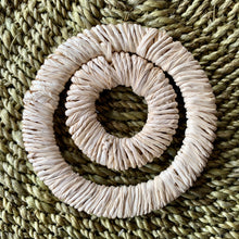 Load image into Gallery viewer, Raffia pieces (7cm)

