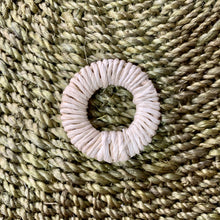 Load image into Gallery viewer, Raffia pieces (4cm)
