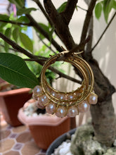 Load image into Gallery viewer, Freshwater pearl hoop earrings - Claire&#39;s Handicrafts
