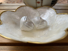 Load image into Gallery viewer, Heart-shaped silver mouth earrings - Claire&#39;s Handicrafts
