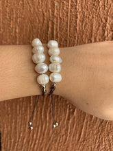 Load image into Gallery viewer, Macrame freshwater pearl bracelets - Claire&#39;s Handicrafts
