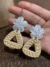Load image into Gallery viewer, Mother of pearl earrings - Claire&#39;s Handicrafts
