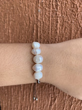 Load image into Gallery viewer, Macrame freshwater pearl bracelets - Claire&#39;s Handicrafts
